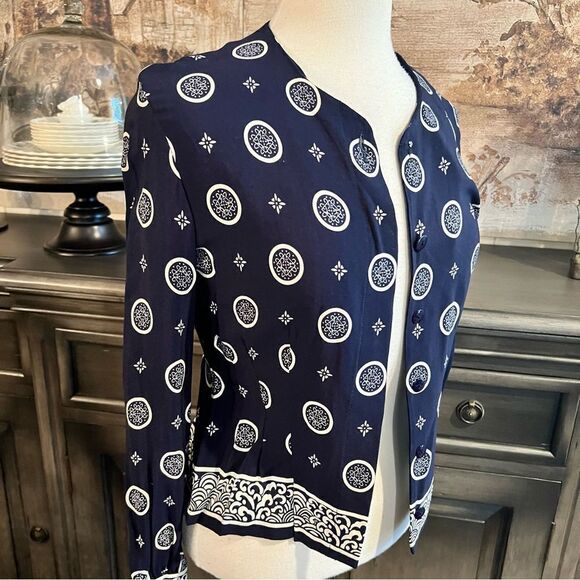 Vintage Navy & White Blouse Button size 8 - Picture 1 of 6